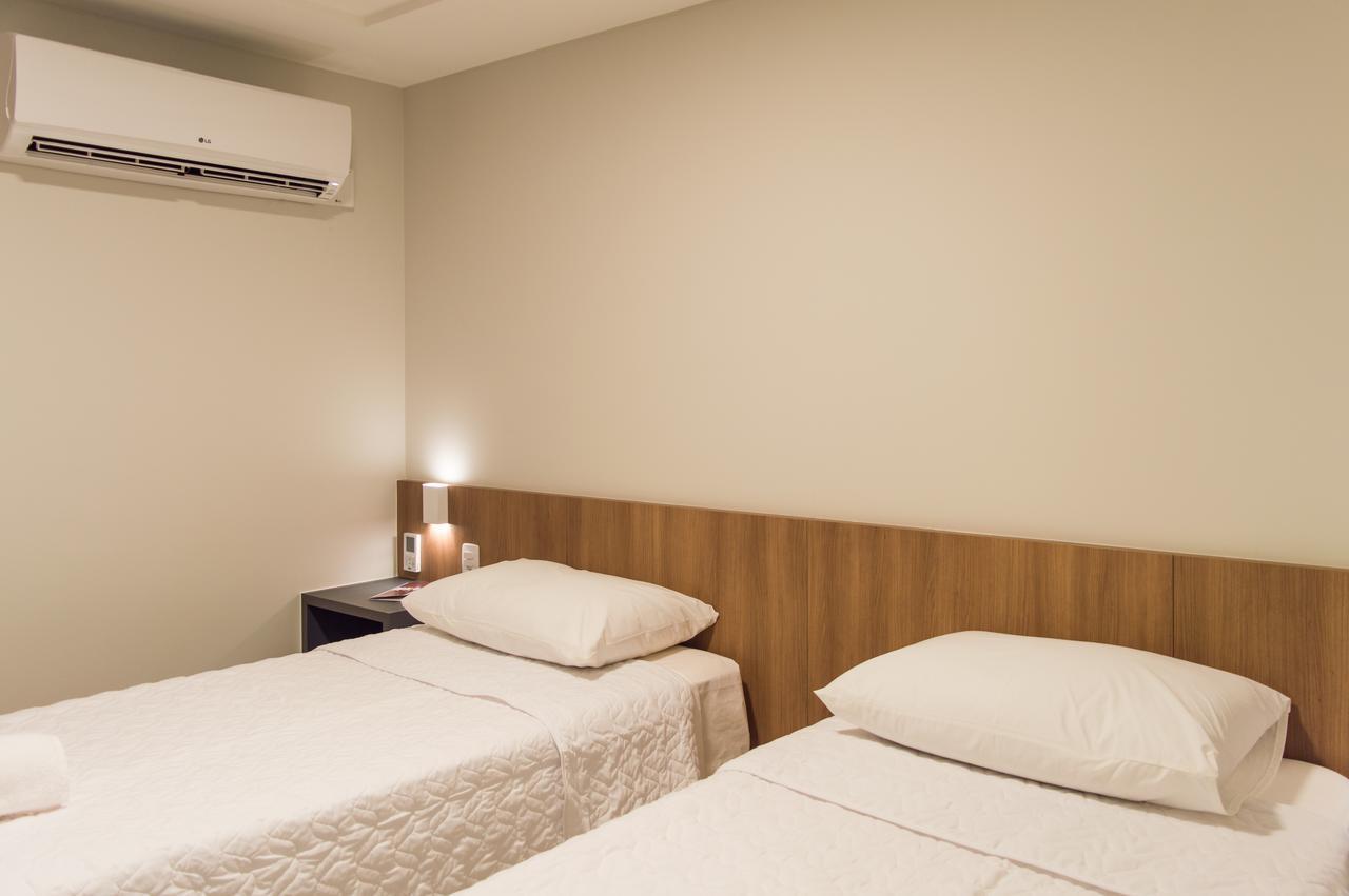 Bravo Hotel João Neiva Buitenkant foto